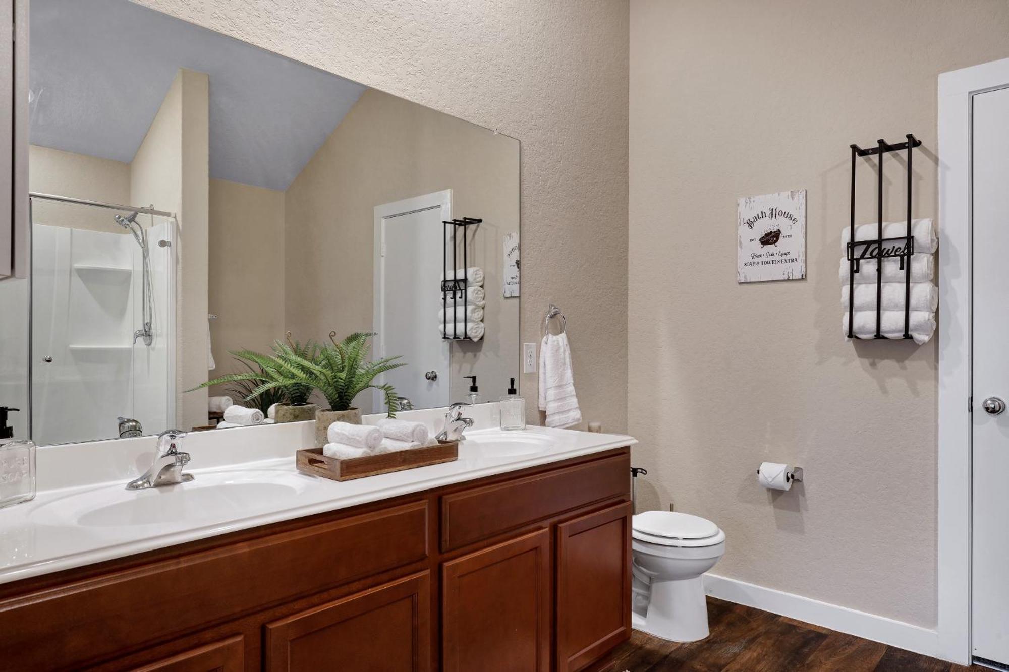 Speakeasy - A Birdy Vacation Rental San Antonio Exterior photo