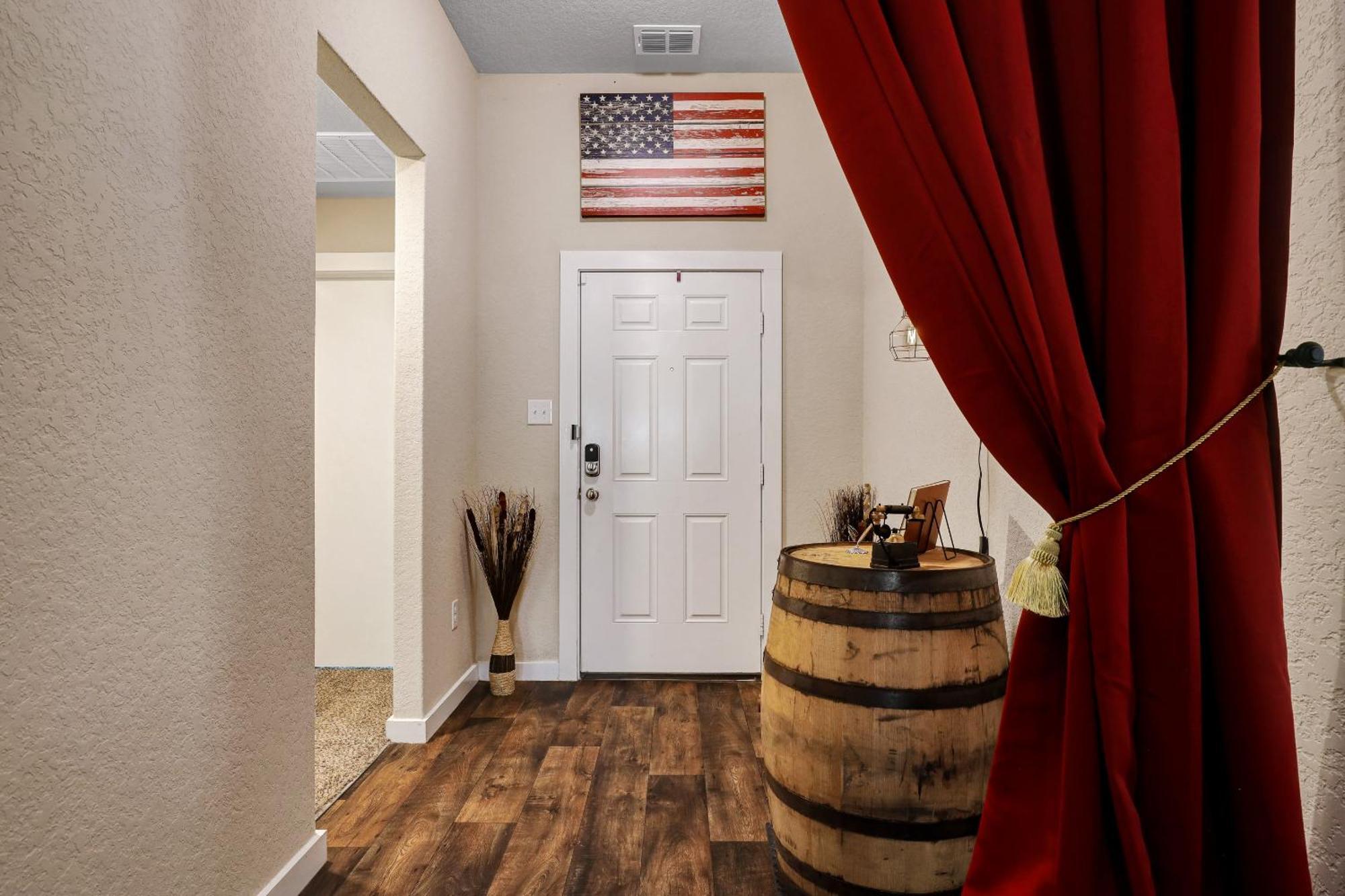 Speakeasy - A Birdy Vacation Rental San Antonio Exterior photo