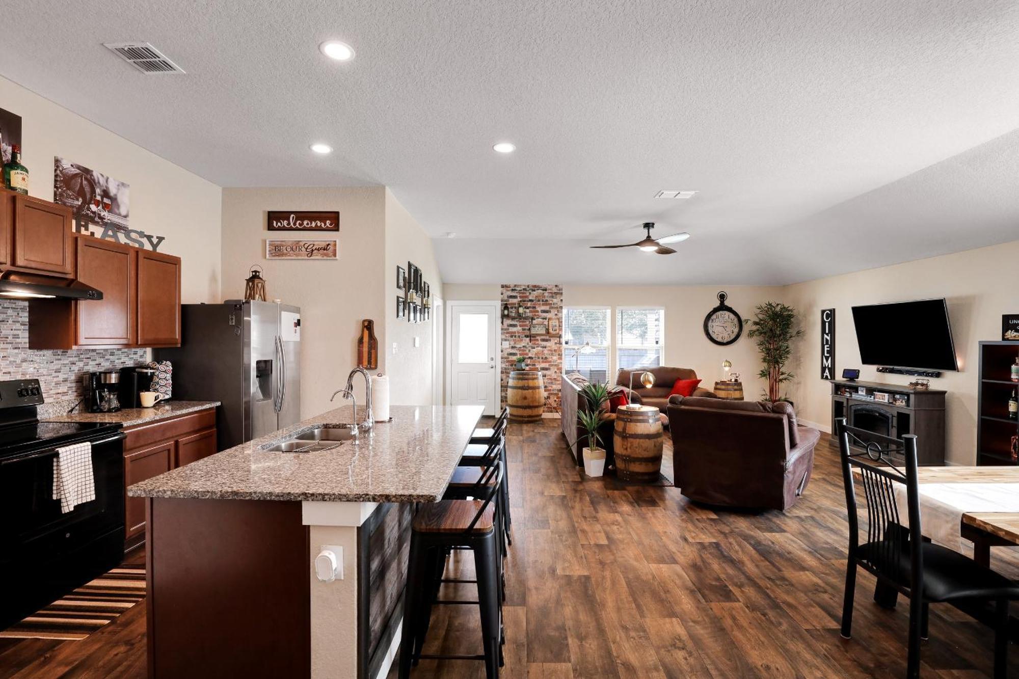Speakeasy - A Birdy Vacation Rental San Antonio Exterior photo